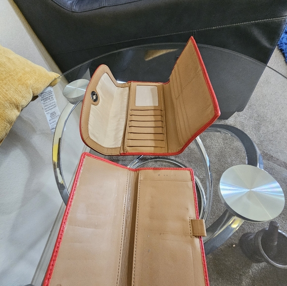 Shoulder Bag - Picture 7 of 9